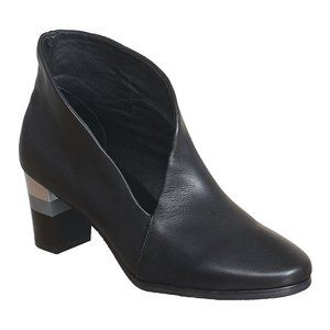 Antelope Black V-Cut Color Block Leather Bootie